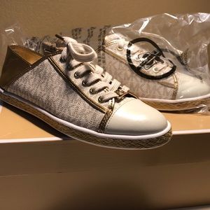 Michael kors Kristy slide sneakers size 7
